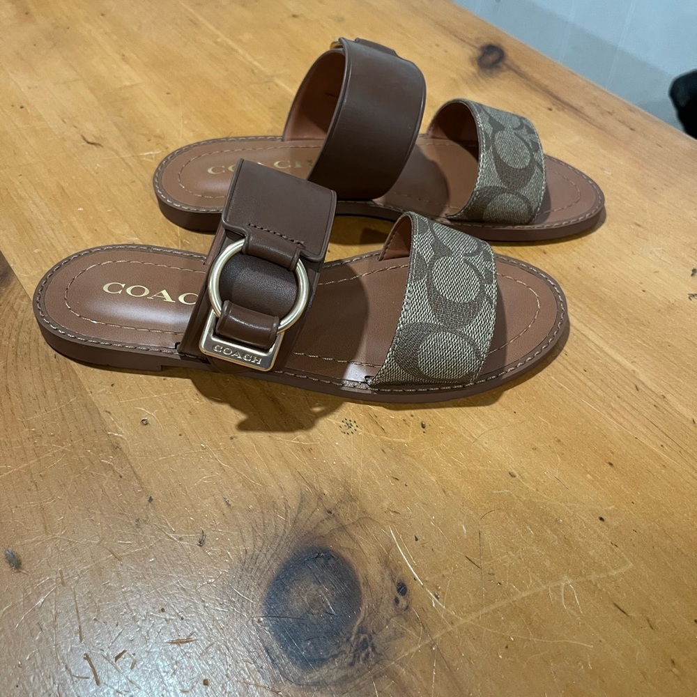 Coach sandals - Picture 3 of 4